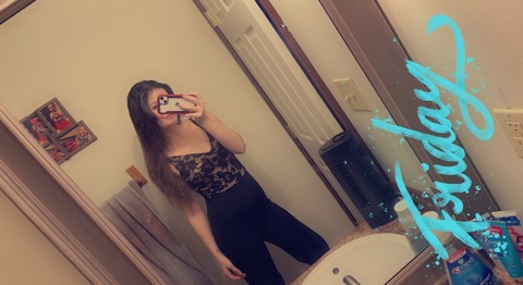 Header of ashley.hotwife
