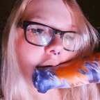 cleanistmutt (ellie 🍄 (on break)) free OnlyFans Leaked Videos and Pictures 

 profile picture