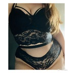 View MollyAnne (curvymollyx) OnlyFans 49 Photos and 32 Videos for free 

 profile picture
