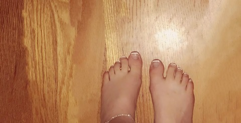 desireevalentine onlyfans leaked picture 2