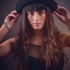 emmi.lou OnlyFans Leaks 

 profile picture