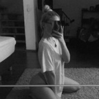 View Fabienne (fabiienne) OnlyFans 49 Photos and 32 Videos gallery 

 profile picture