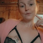hlemmerton (CoastalMaineGirl) OnlyFans Leaked Videos and Pictures 

 profile picture