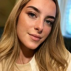 lisaa22 OnlyFans Leak (49 Photos and 32 Videos) 

 profile picture