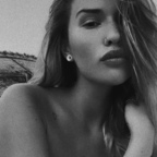 View Malunaaa (malunaaa) OnlyFans 78 Photos and 32 Videos leaked 

 profile picture