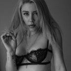 mariahc.tv (Mariah Not-So Carey) free OnlyFans Leaked Pictures & Videos 

 profile picture