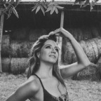 Onlyfans leaks mir.anda 

 profile picture