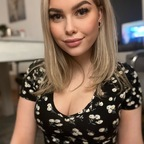 View Mrsbecca (mrsbecca) OnlyFans 49 Photos and 32 Videos gallery 

 profile picture
