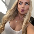 View Miss Rose (mssemilyroseee) OnlyFans 135 Photos and 32 Videos gallery 

 profile picture