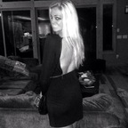 View nowherenoelle OnlyFans content for free 

 profile picture