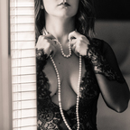 View sukimoonvalentine (SukiMoon) OnlyFans 336 Photos and 32 Videos for free 

 profile picture