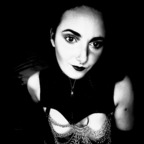 View Tilda Payne VIP (tildapaynevip) OnlyFans 63 Photos and 32 Videos leaks 

 profile picture
