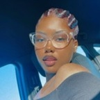 View youngand20fine (Fine Ass Kira 🌻✨🐝🍯) OnlyFans 49 Photos and 32 Videos leaks 

 profile picture