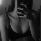 View yourqueenemma (🍒Emma) OnlyFans 49 Photos and 32 Videos leaked 

 profile picture